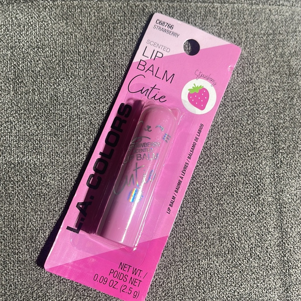 🥰🥰L.A. COLORS Scented Lip Balm Cutie🥰🥰 - Picture 2 of 7